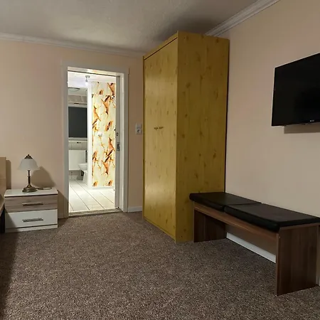 Zur Alten Schule Гостевой дом Беренштайн